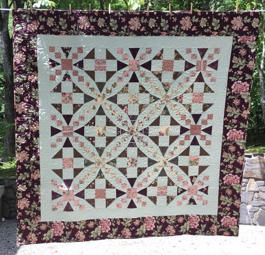 Hearts & Flowers - 82" x 82" (queen)